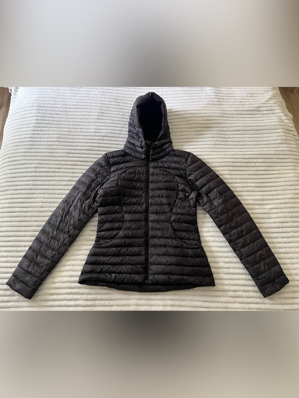 Lululemon Camo Puffer Jacket - Picture 3 of 12